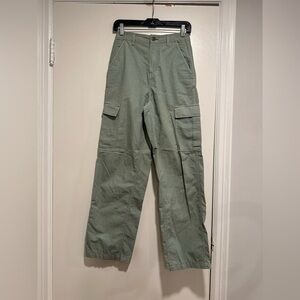 Garage Women’s Sz: XS Lightweight Dusty Green Wide Leg Baggy Cargo Pants